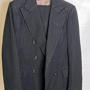 Black w/grey pin stripe double breasted 2 piece suit